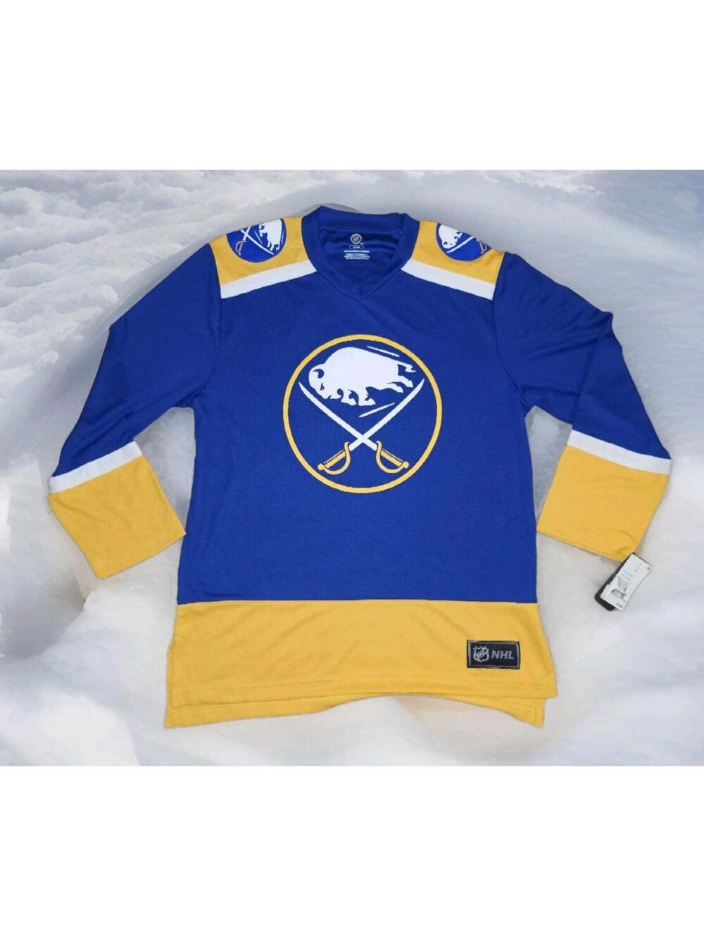 Buffalo Sabres Jack Eichel Retro Logo  Jersey Size Medium (137)